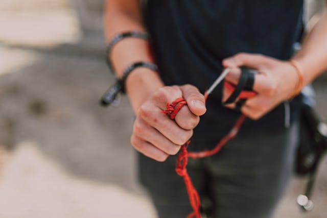 Bushcraft Knots You’ll Actually Use: Tying Skills That Matter